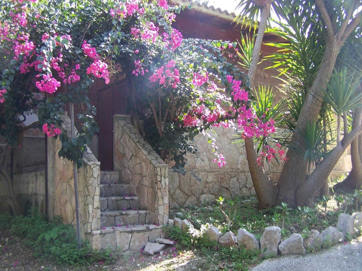Tenuta Molino Di Mare- Ecoresort Con Villini 罗迪-加尔加尼科 外观 照片